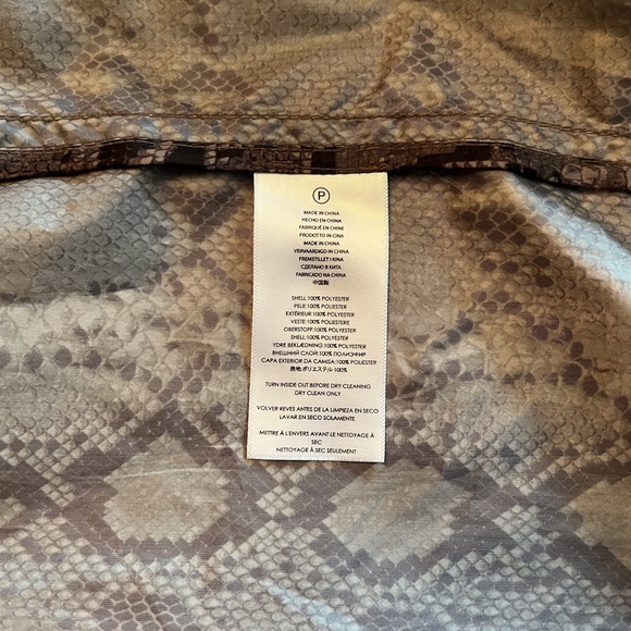 Micheal Micheal Kors rain jacket plus size - Picture 3 of 7